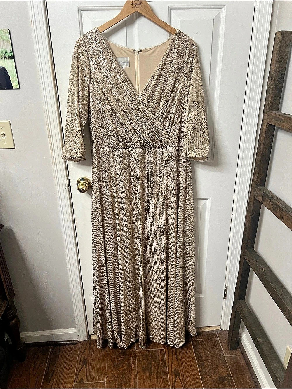 Nicole Cassini Sequin Maxi Dress in Gold Size 16W Like New